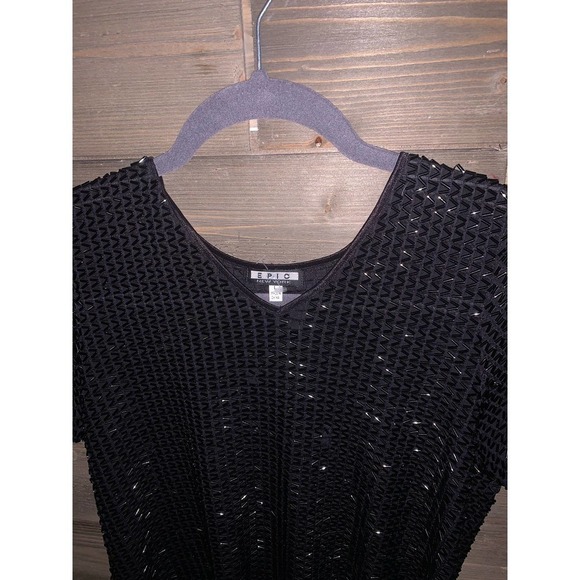 black sequin top Saks off 5th epic New York - Picture 6 of 7